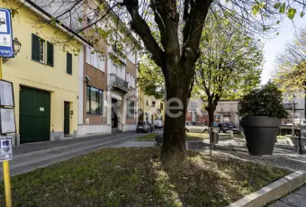 Rexer-ARLUNO-Ex-filiale-bancaria-in-Piazza-Pozzobonelli-ad-Arluno-Altro