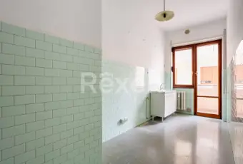 Rexer-Pesaro-Trilocale-da-Ristrutturare-a-Pesaro-Viale-della-Vittoria-angolo-Piazzale-Innocenti-Zona-CentroMare-Altro
