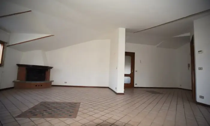 Rexer-Rivergaro-Trilocale-in-vendita-a-Rivergaro-Val-Trebbia-PC-Soggiorno