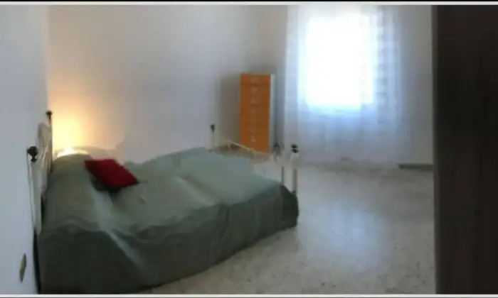 Rexer-Treia-Trilocale-in-via-Fratelli-John-e-Robert-Kennedy-a-Treia-Altro