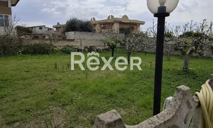 Rexer-Taranto-Villa-con-impianto-fotovoltaico-giardino-e-terreno-edificabile-Altro