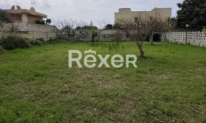 Rexer-Taranto-Villa-di-nuova-generazione-in-classe-A-con-fotovoltaico-giardino-e-terreno-edificabile-Altro