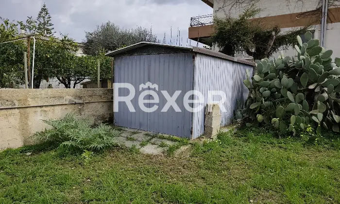 Rexer-Taranto-Villa-con-impianto-fotovoltaico-giardino-e-terreno-edificabile-Altro