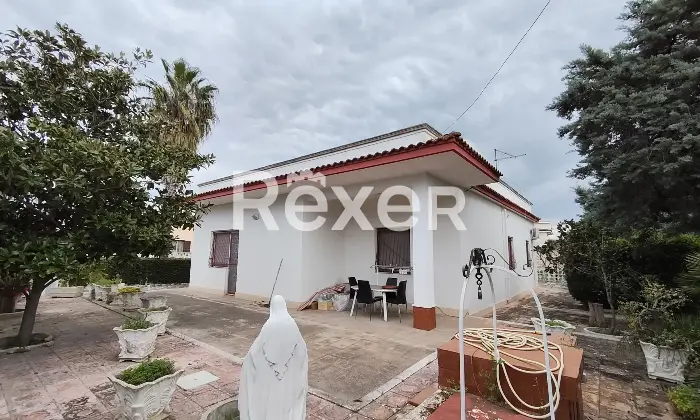 Rexer-Taranto-Villa-con-impianto-fotovoltaico-giardino-e-terreno-edificabile-Altro