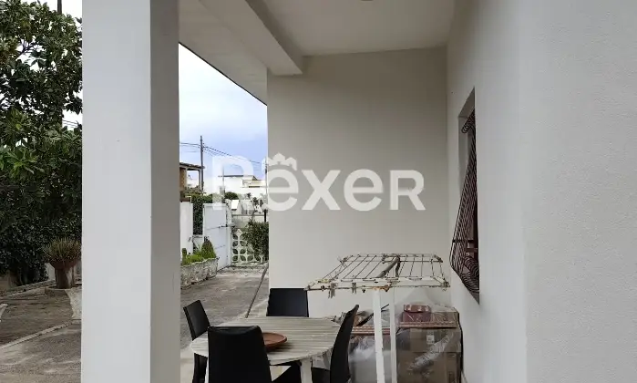 Rexer-Taranto-Villa-con-impianto-fotovoltaico-giardino-e-terreno-edificabile-Altro