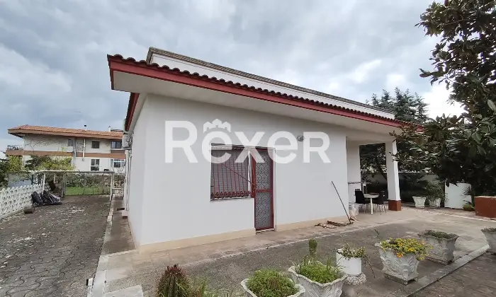 Rexer-Taranto-Villa-con-impianto-fotovoltaico-giardino-e-terreno-edificabile-Altro