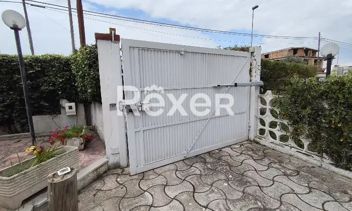 Rexer-Taranto-Villa-con-impianto-fotovoltaico-giardino-e-terreno-edificabile-Altro