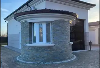 Rexer-Lenta-Villa-in-vendita-in-via-Dietro-Gli-Orti-a-Lenta-Altro