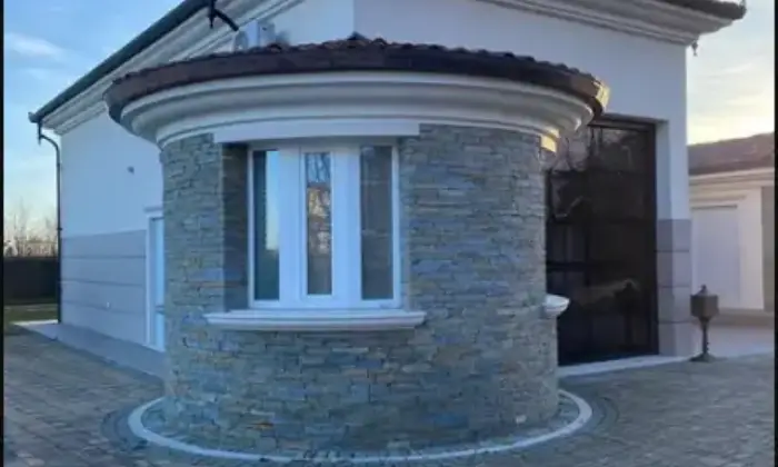 Rexer-Lenta-Villa-in-vendita-in-via-Dietro-Gli-Orti-a-Lenta-Altro