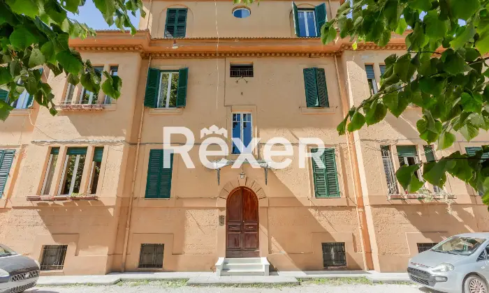 Rexer-Rieti-Elegante-appartamento-in-Piazza-XXIII-Settembre-Altro