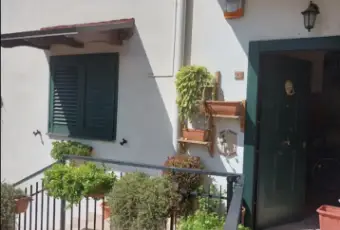 Rexer-Cimitile-Casa-indipendente-in-vendita-in-via-S-Felice-a-Cimitile-Altro