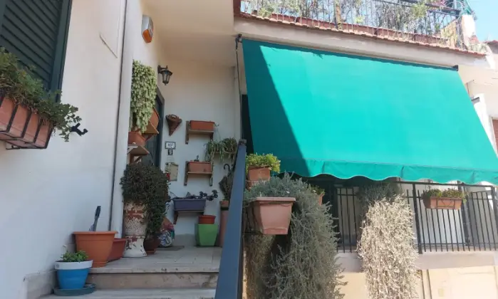 Rexer-Cimitile-Casa-indipendente-in-vendita-in-via-S-Felice-a-Cimitile-Altro