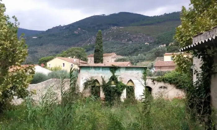 Rexer-Vicopisano-Fabbricato-depoca-nel-centro-storico-di-Lugnano-Altro