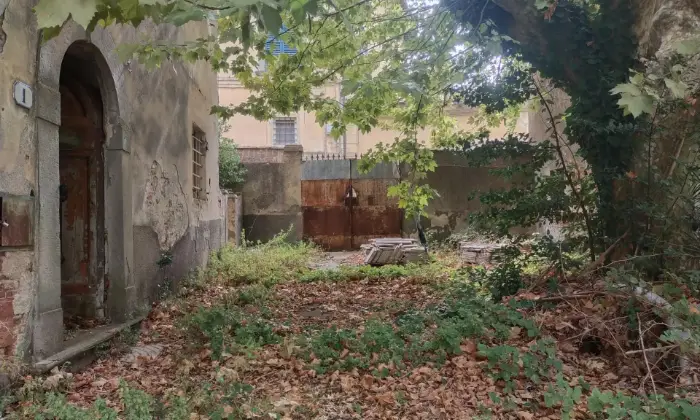 Rexer-Vicopisano-Fabbricato-depoca-nel-centro-storico-di-Lugnano-Altro