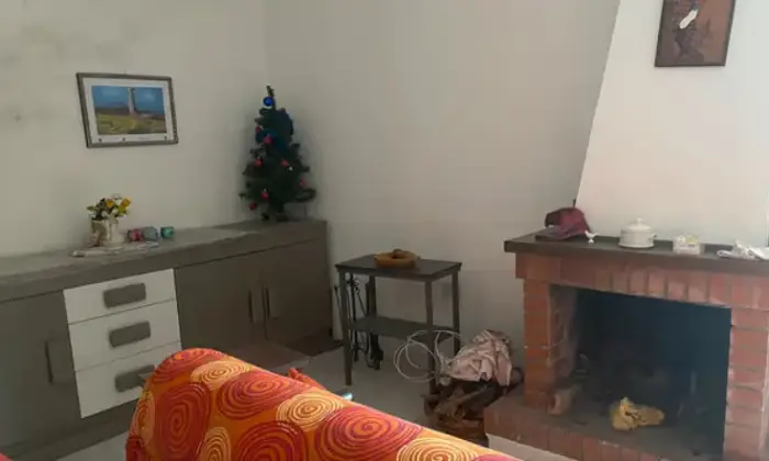 Rexer-Cotronei-Casa-ristrutturata-con-terrazzi-a-Cotronei-Altro