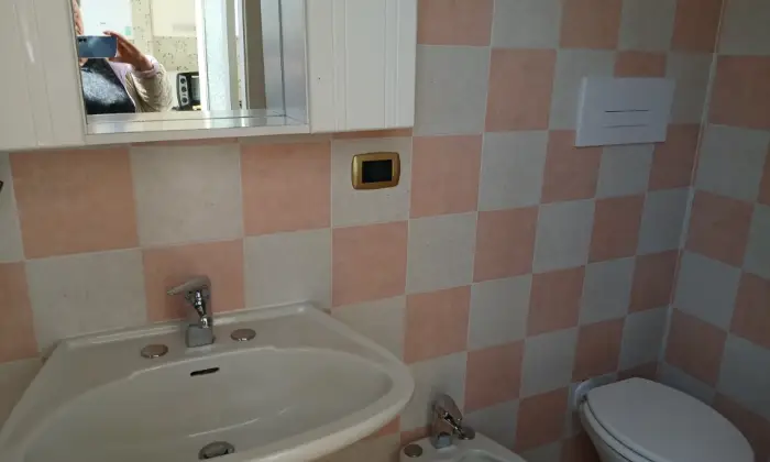 Rexer-Taranto-Appartamento-trilocale-ristrutturato-a-Taranto-Bagno