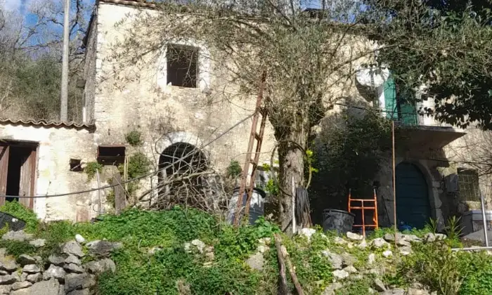 Rexer-Arce-Casa-colonica-in-vendita-in-via-Fontanelle-ad-Arce-Altro