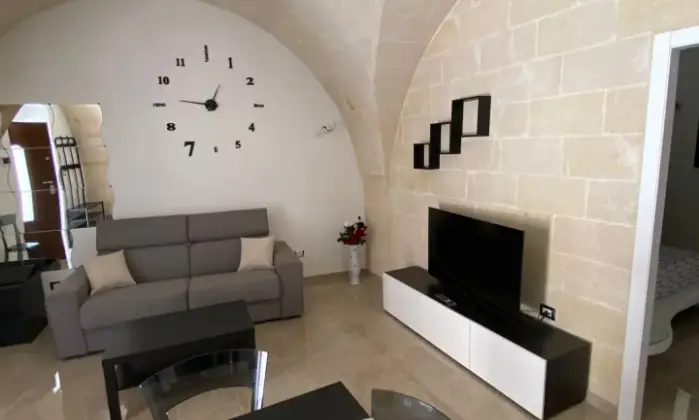 Rexer-Lizzano-Casa-in-venditaLizzano-Salone