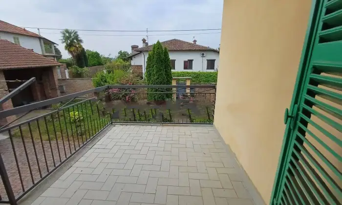 Rexer-Montemagno-Monferrato-Villa-bifamiliare-via-della-Pace-Montemagno-Monferrato-AT-Balcone