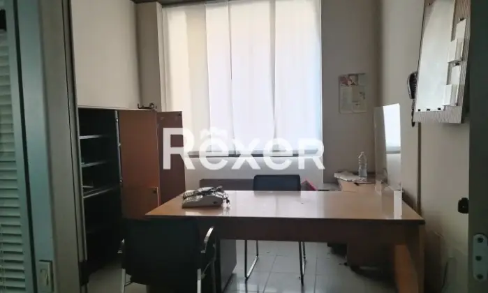 Rexer-BRESCIA-Ex-filiale-bancaria-disposta-su-due-livelli-Altro