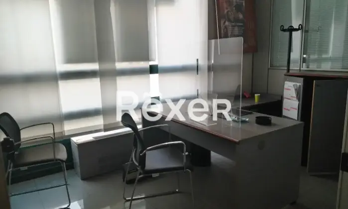 Rexer-BRESCIA-Ex-filiale-bancaria-disposta-su-due-livelli-Altro