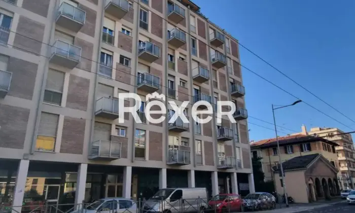 Rexer-BOLOGNA-Negozio-in-via-Emilia-Levante-a-Bologna-Terrazzo