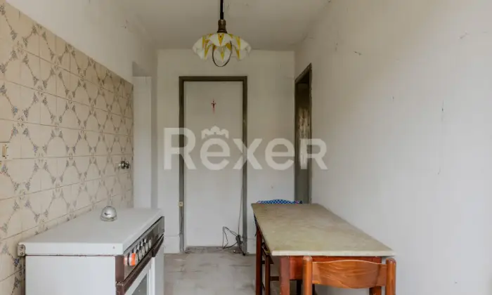 Rexer-Santa-Lucia-di-Piave-Casa-indipendente-con-ampio-giardino-garage-e-magazzino-Altro