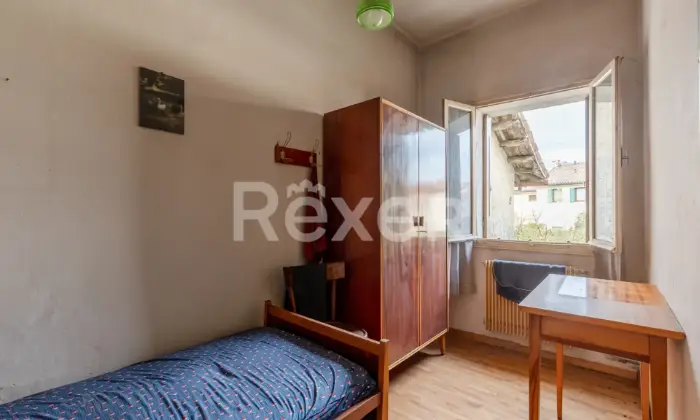 Rexer-Santa-Lucia-di-Piave-Casa-indipendente-con-ampio-giardino-garage-e-magazzino-Altro