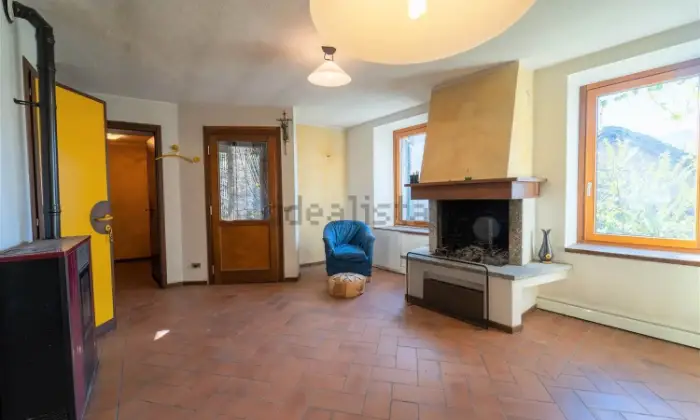 Rexer-Vercana-Casa-indipendente-con-vista-lago-Altro