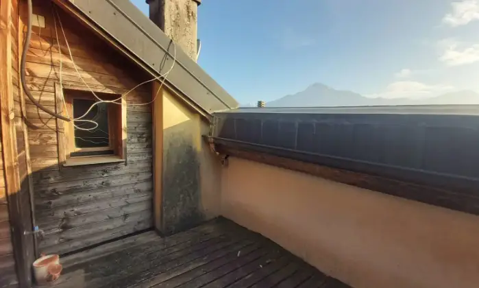 Rexer-Vercana-Casa-indipendente-con-vista-lago-Altro