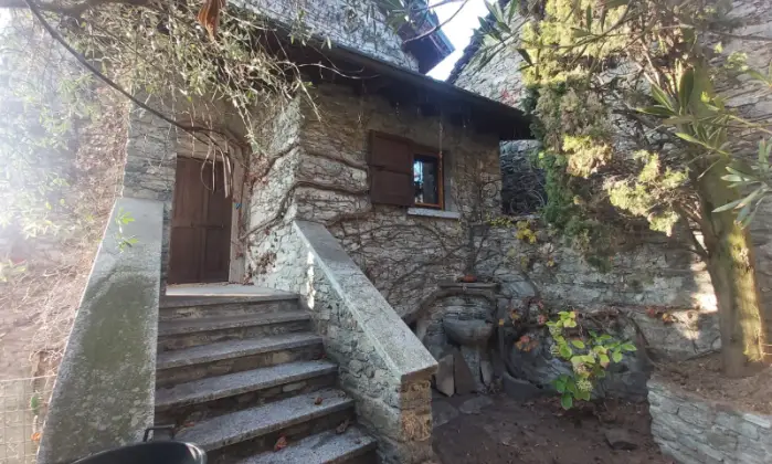 Rexer-Vercana-Casa-indipendente-con-vista-lago-Altro