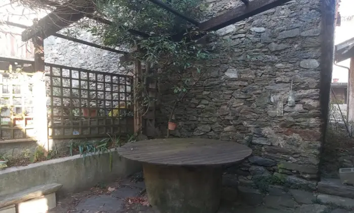 Rexer-Vercana-Casa-indipendente-con-vista-lago-Altro