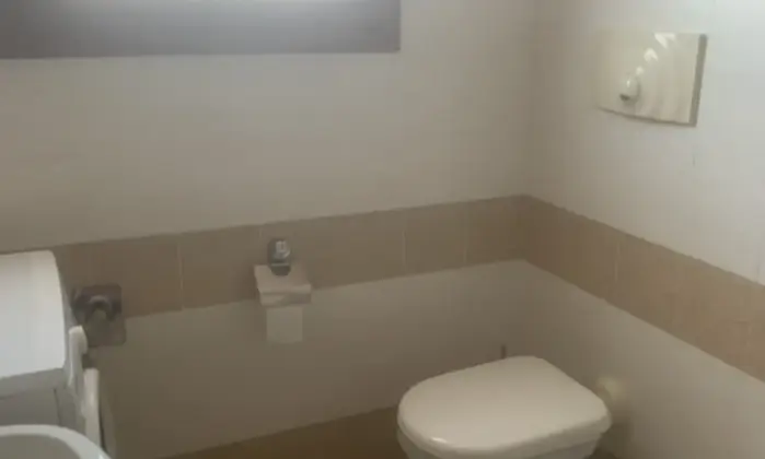 Rexer-San-Vito-dei-Normanni-Villa-indipendente-Bagno