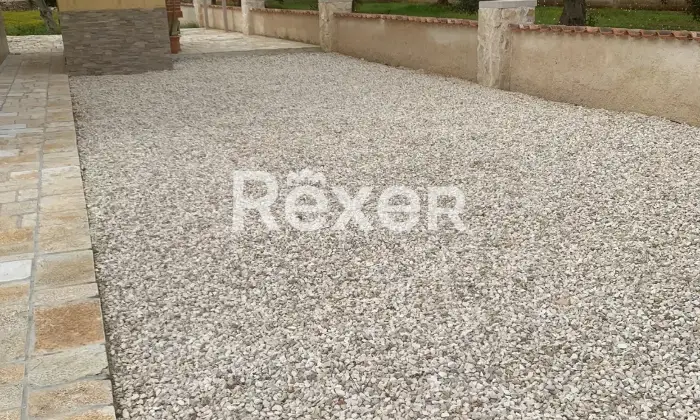 Rexer-San-Vito-dei-Normanni-Villa-indipendente-Esterno