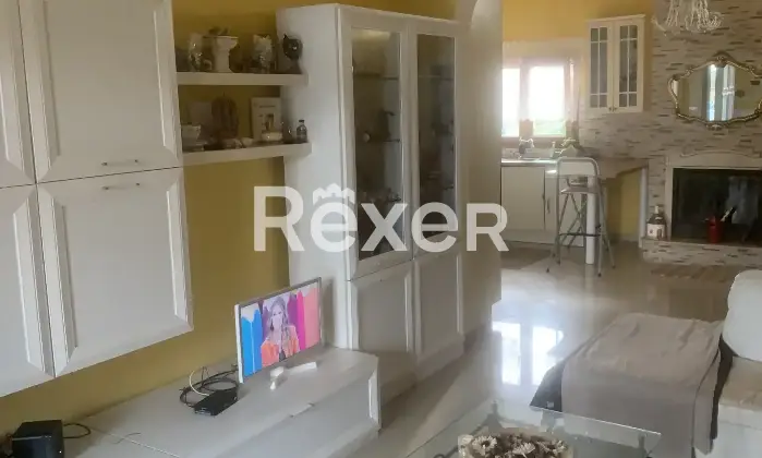 Rexer-San-Vito-dei-Normanni-Villa-indipendente-Open-space