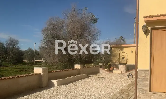 Rexer-San-Vito-dei-Normanni-Villa-indipendente-Esterno