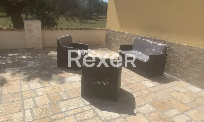 Rexer-San-Vito-dei-Normanni-Villa-indipendente-Esterno