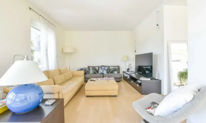 Rexer-Varese-Splendida-Villa-di-Prestigio-Altro