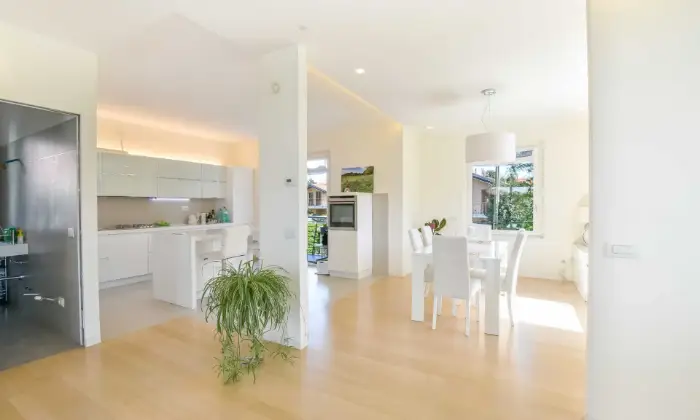 Rexer-Varese-Splendida-Villa-di-Prestigio-Altro
