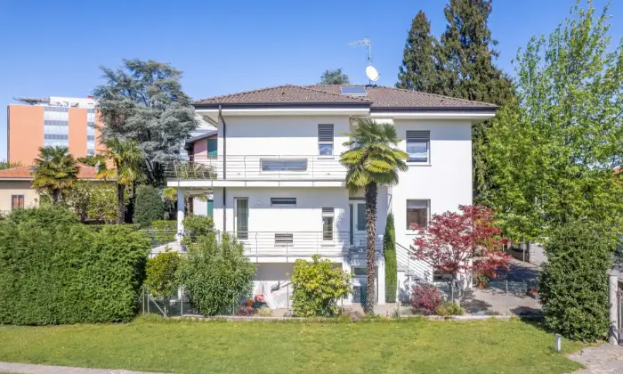 Rexer-Varese-Splendida-Villa-di-Prestigio-Altro
