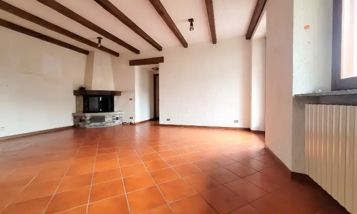 Rexer-Sormano-Appartamento-con-Vista-Panoramica-Altro