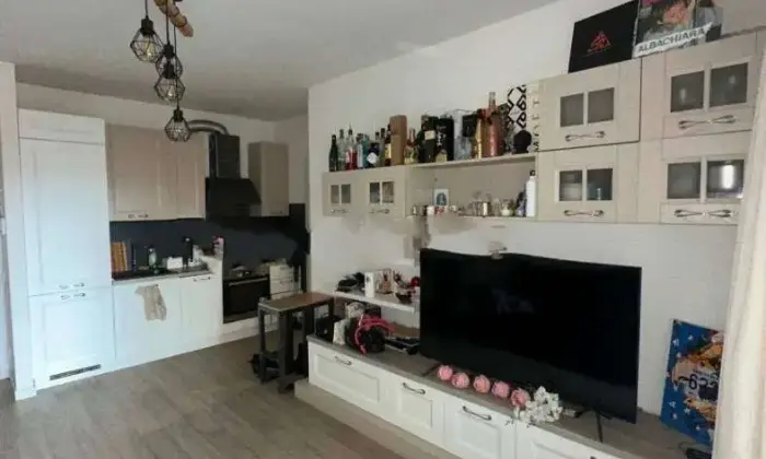 Rexer-Rome-Bilocale-via-Carlo-Urbani-Collina-delle-Muse-Roma-Altro