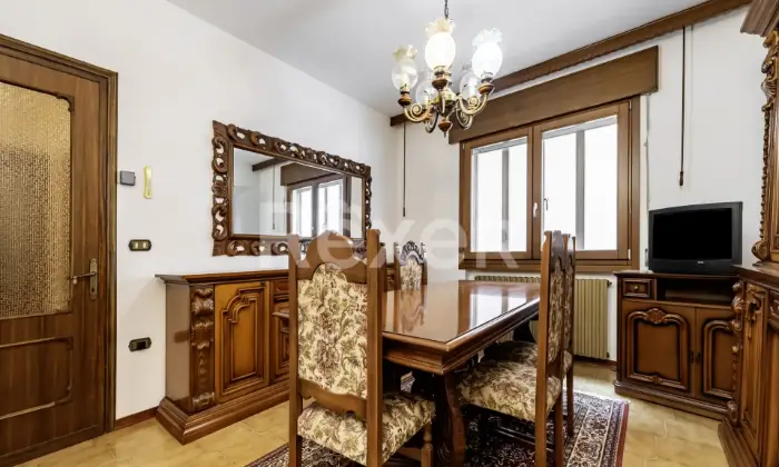 Rexer-SOLESINO-Casa-semi-indipendente-libera-su-tre-lati-Altro