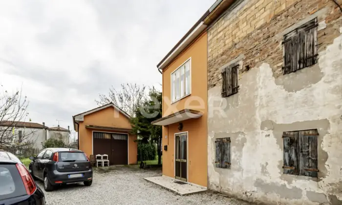 Rexer-SOLESINO-Casa-semi-indipendente-libera-su-tre-lati-Altro
