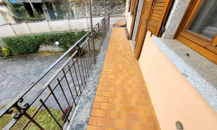 Rexer-Sormano-Appartamento-con-Vista-Panoramica-Altro