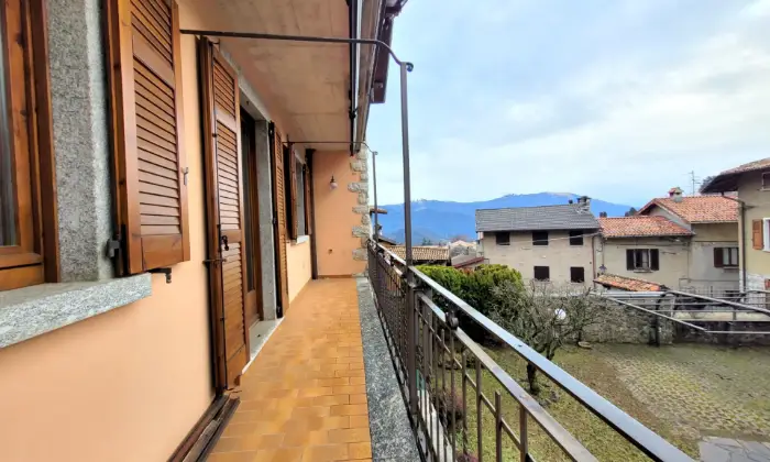 Rexer-Sormano-Appartamento-con-Vista-Panoramica-Altro