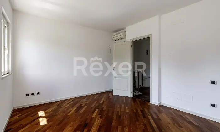 Rexer-Brescia-Villa-a-schiera-di-testa-Altro