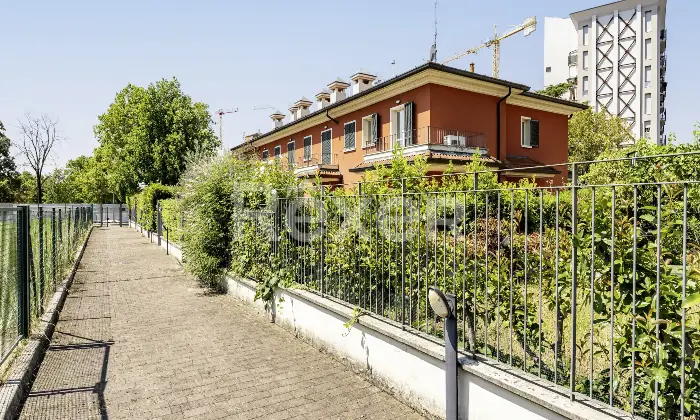 Rexer-Brescia-Villa-a-schiera-di-testa-Altro