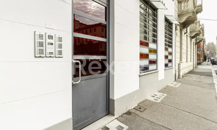 Rexer-TORINO-Loft-di-recente-costruzione-con-giardino-privato-Altro