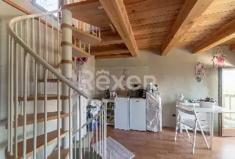 Rexer-VERRAYES-Piccola-casetta-soleggiata-semiindipendente-su-pi-livelli-con-giardino-Altro
